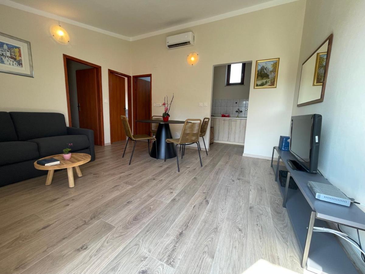 Apartmani Martina Poreč Eksteriør bilde