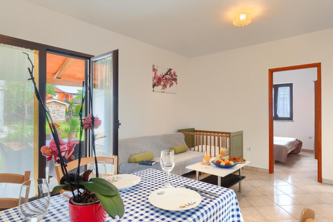 Apartmani Martina Poreč Eksteriør bilde
